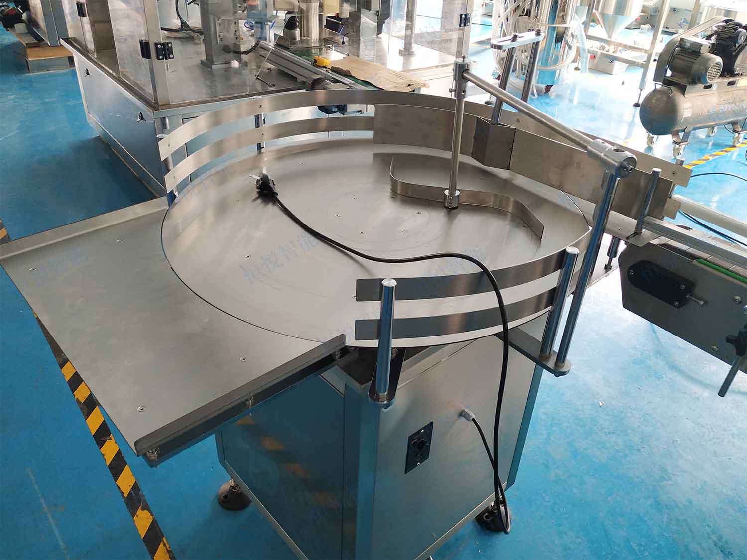 理瓶機.jpg 理瓶機.jpg