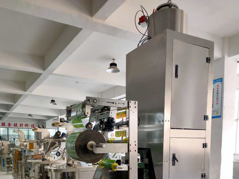 拉皮香蕉免费在线视频上料采用泵送形式