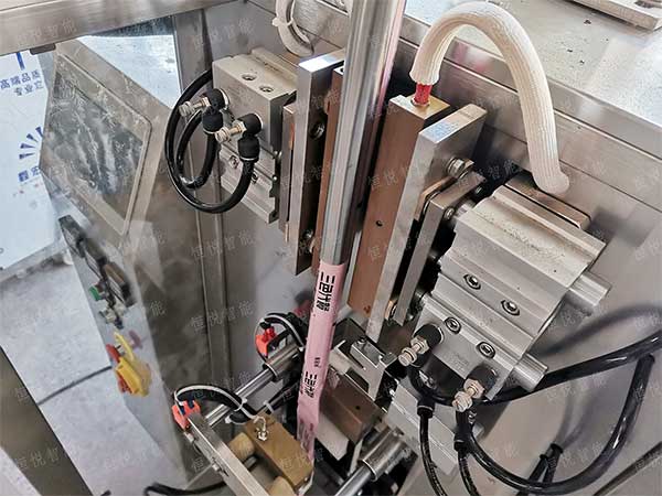 全自動立式香蕉免费在线视频調試應注意的幾個方麵