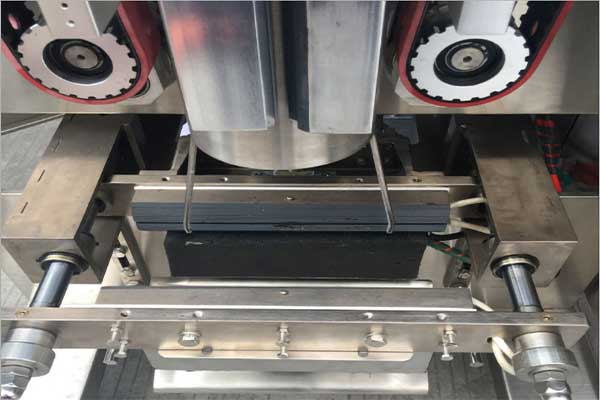 立式香蕉免费在线视频的操作步驟及注意事項對於設備操作人員至關重要